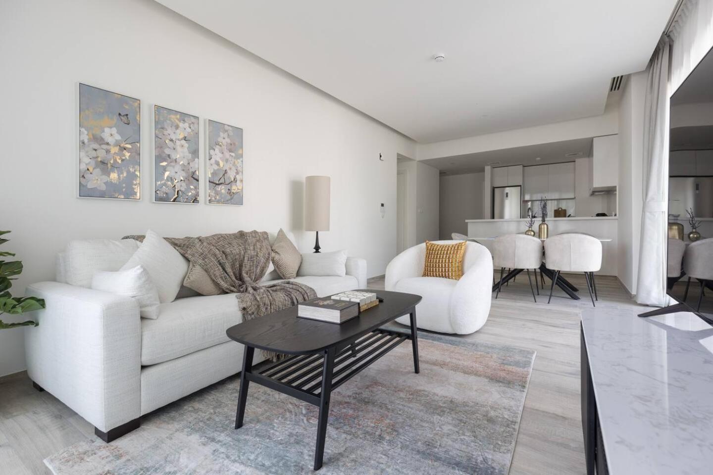 Ahad Residences 1 Bd- 15mins Walk To Mall Apartment *