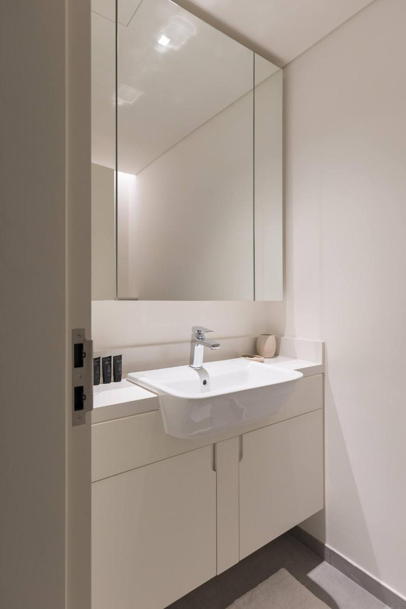 Ahad Residences 1 Bd- 15mins Walk To Mall *