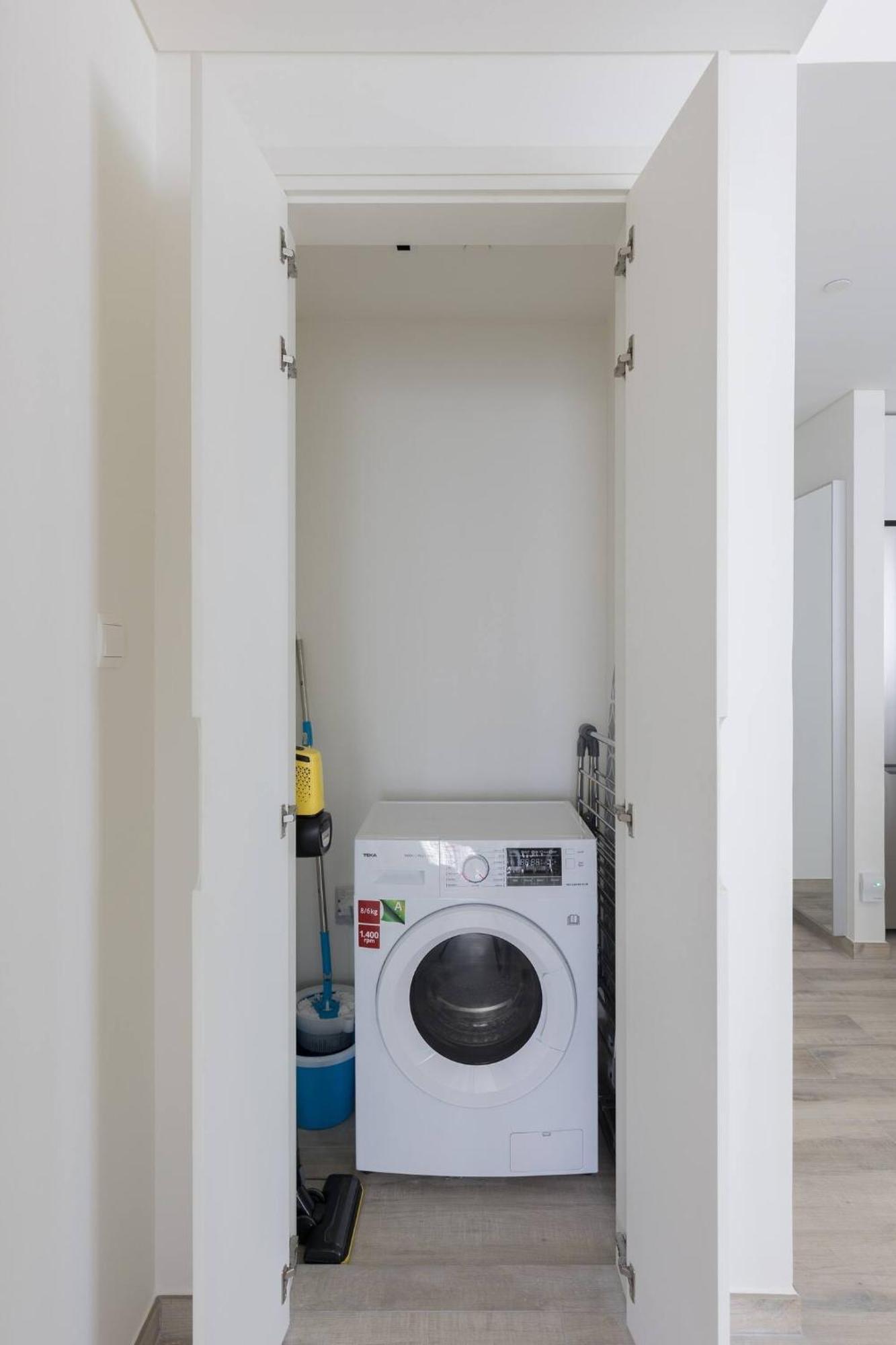 Ahad Residences 1 Bd- 15mins Walk To Mall Apartment *